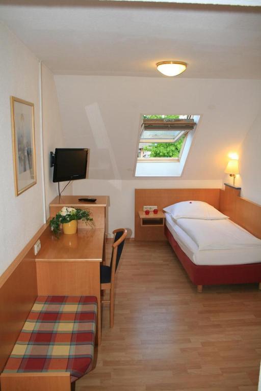 קלן Hotel Restaurant Haus Odendahl חדר תמונה