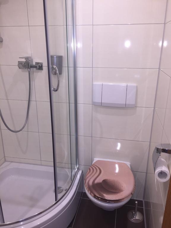 קלן Hotel Restaurant Haus Odendahl מראה חיצוני תמונה